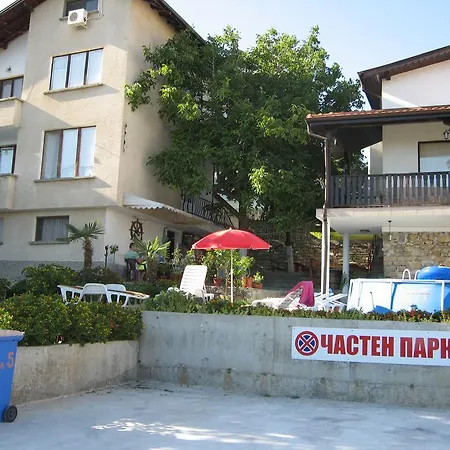 Bachvarovi * Sveti Vlas
