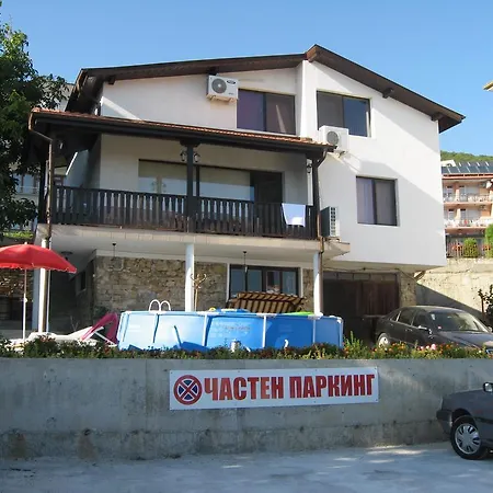 Bachvarovi Pensiune Sveti Vlas